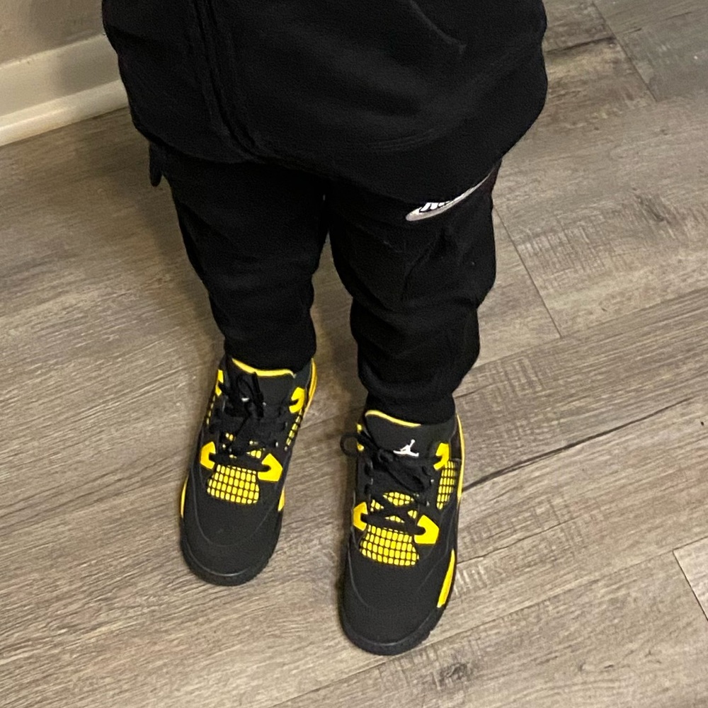 Retro Jordan 4